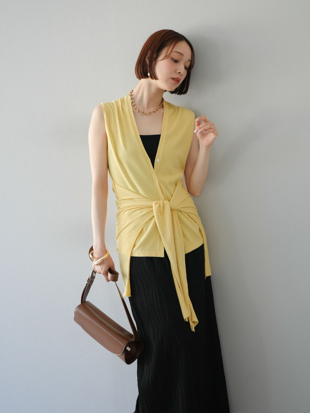 [SET]腰巻きデザインノースリーブニットカーディガン+ウェーブパイピングタイトスカート(2set)