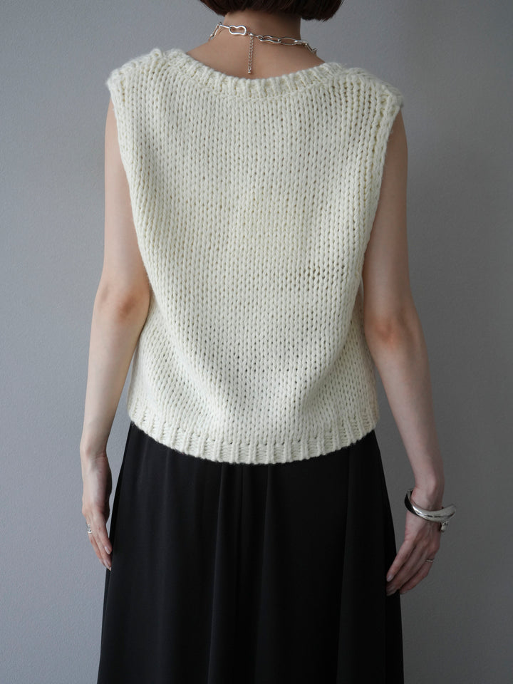[予約]ロービングVネックショートニットベスト/アイボリー