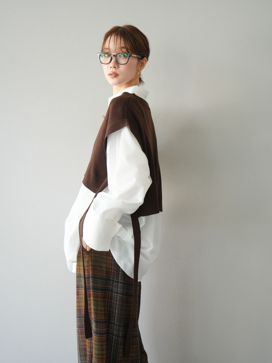 [予約]サイドリボンVネックショートニットベスト/ブラウン