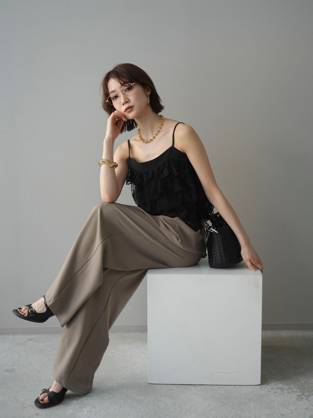 [SET]スカラップレースフリルキャミソール+ベルト付キーホルダーモチーフワイドパンツ(2set)