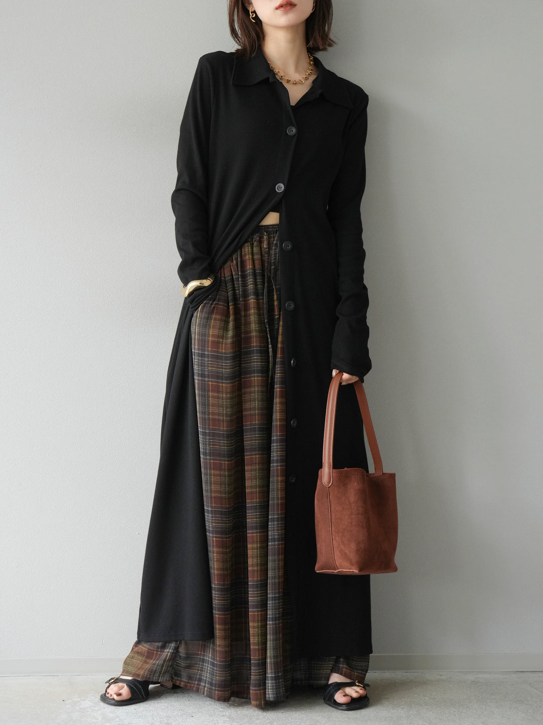 [予約]襟付きカットリブボタンワンピース/ブラック