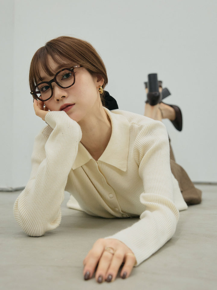 [予約]くるみボタンポロリブニットトップス/off