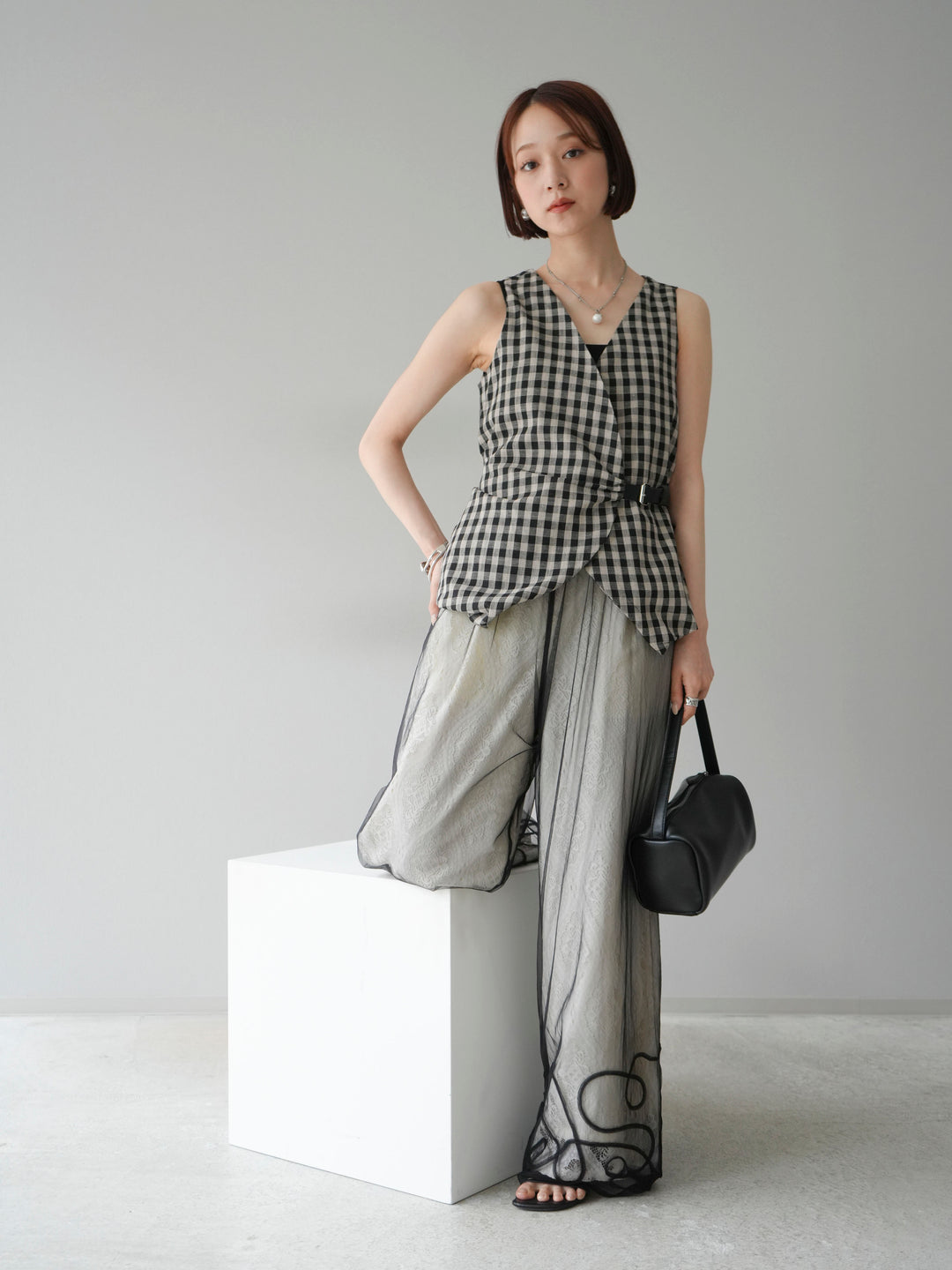 [SET]ベルトデザインバルーンブラウス+レースタックイージーパンツ+コード刺繍チュールレイヤードパンツ(3set)