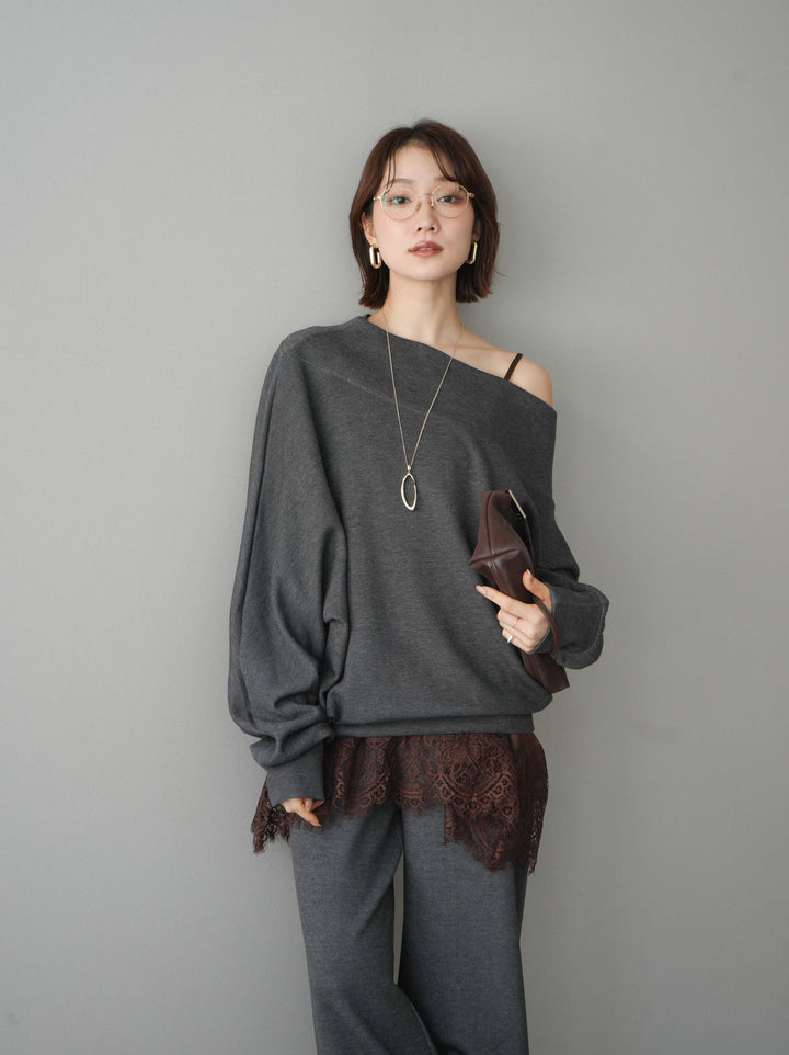 [SET]アシンメトリーオフショルポンチプルオーバー+レーストリムキャミソール(2set)