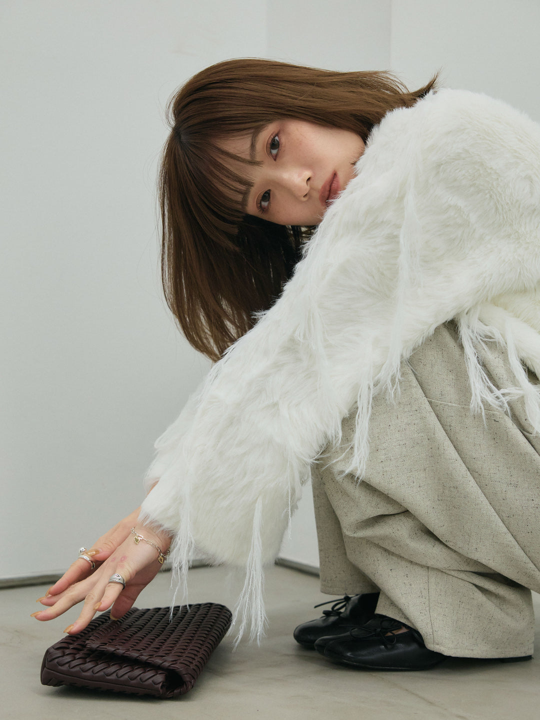 [予約]フェザーフリンジシャギーニットプルオーバー/white