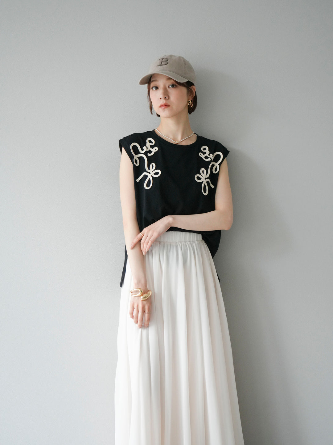 [SET] 繩繡法式袖T卹+雪紡喇叭裙（2件組）