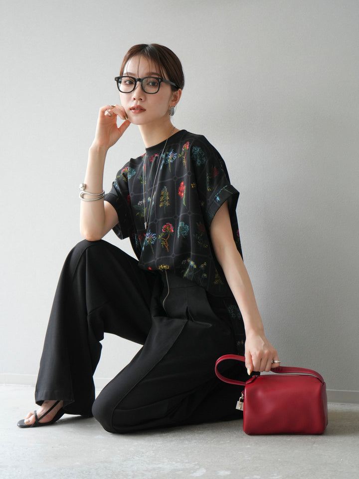 [予約]パッチワークフラワープリントプルオーバー/ブラック