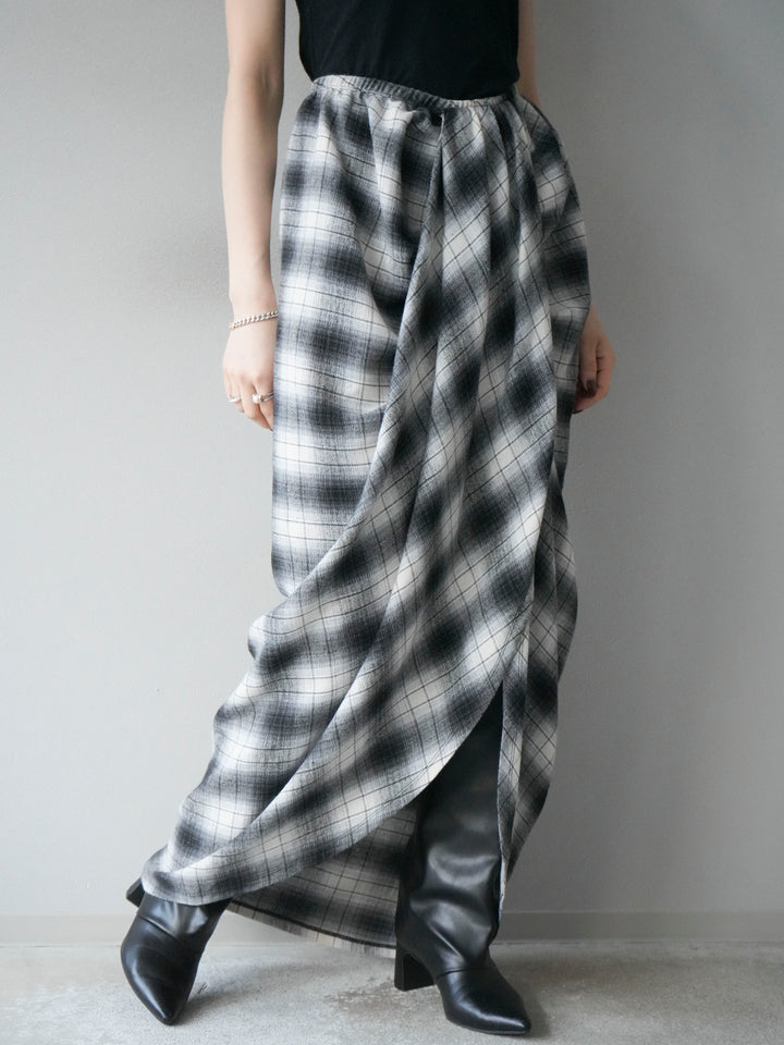 [予約]タックデザインチェックスカート/ホワイト×ブラック
