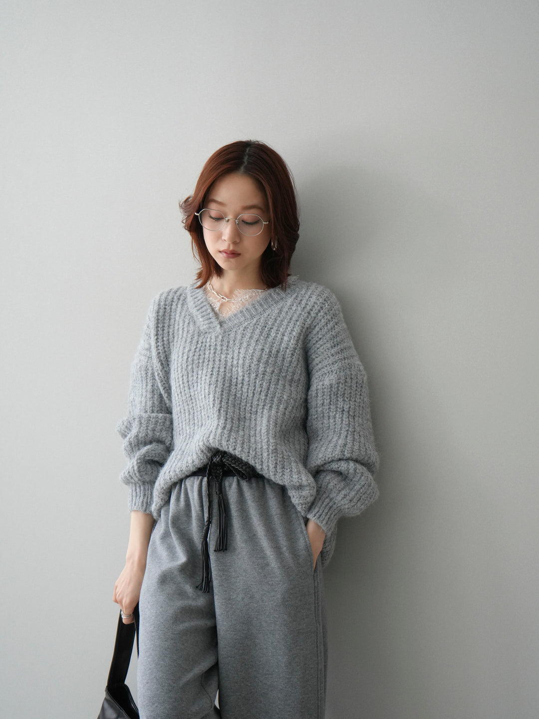 [SET]Vネックレースニットプルオーバー+編み込みベルト付きウエスト配色スエットパンツ(2set)