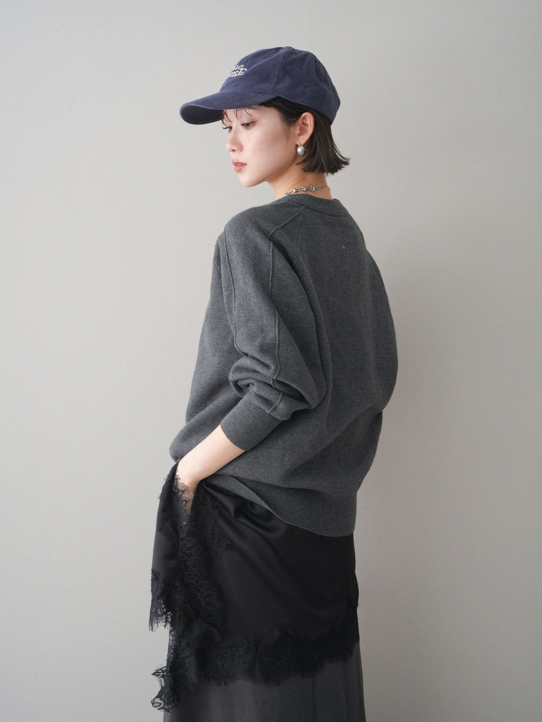 [予約]半ラバープリントロゴスウェットライクニットプルオーバー/mokucharcoal