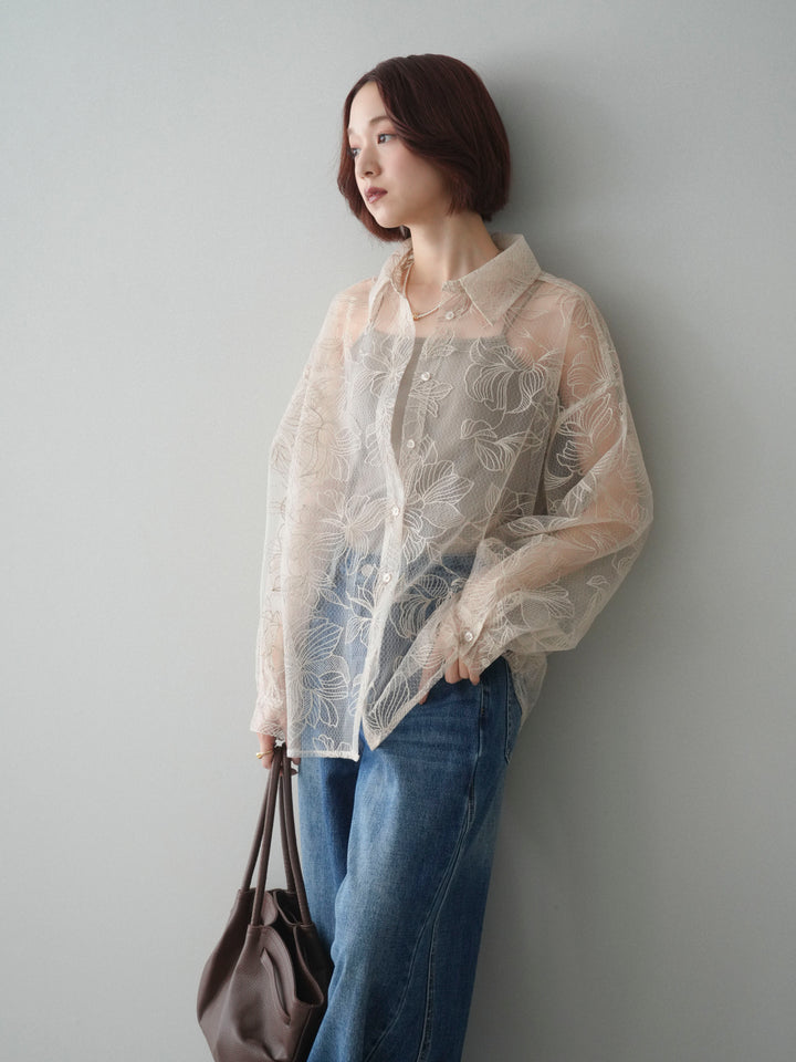 [予約]チュールフラワー刺繍オーバーシャツ/ecru