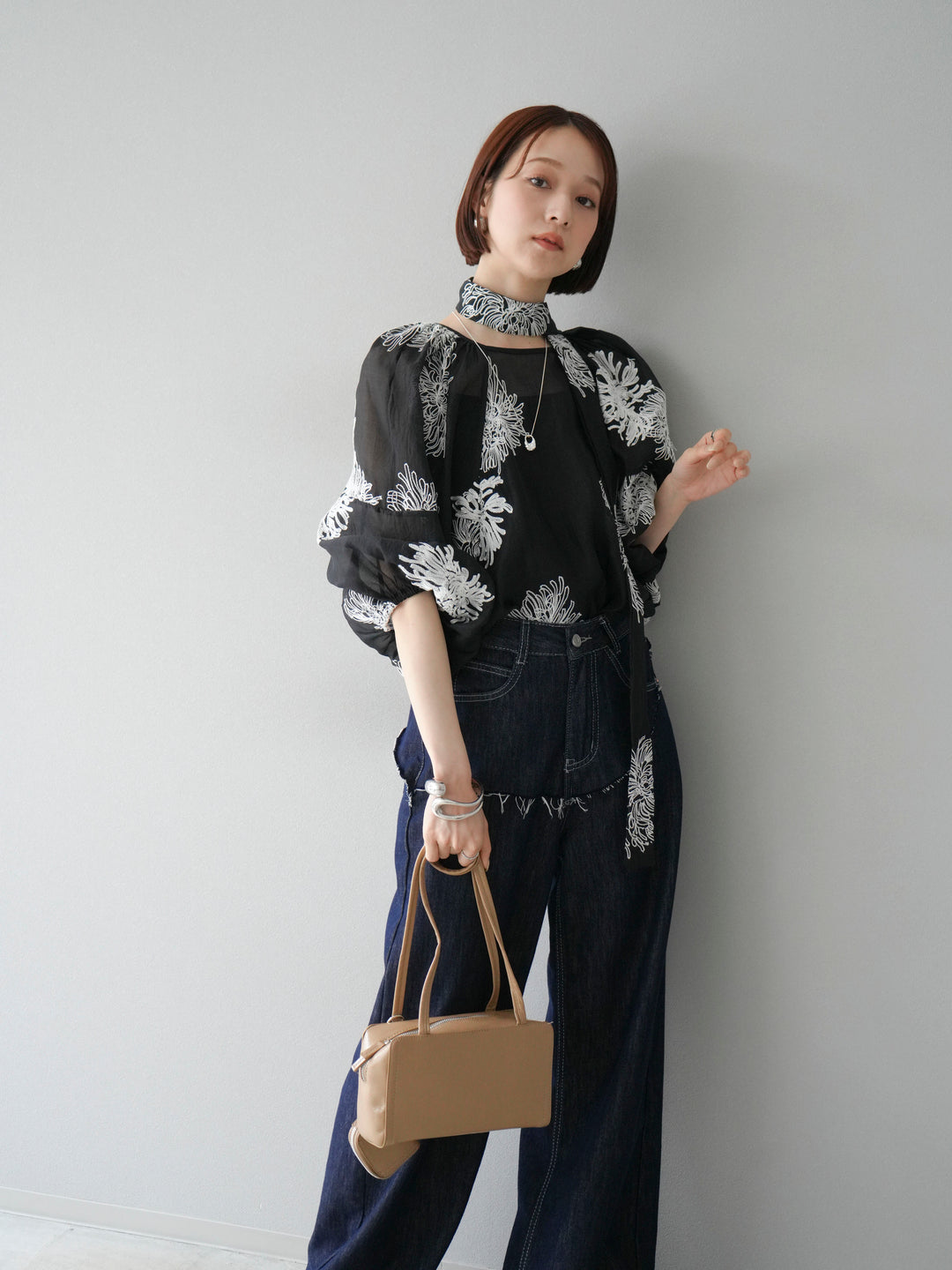 [SET]刺繍シアーバルーンスリーブブラウス+ヒップデザインデニムパンツ(2set)