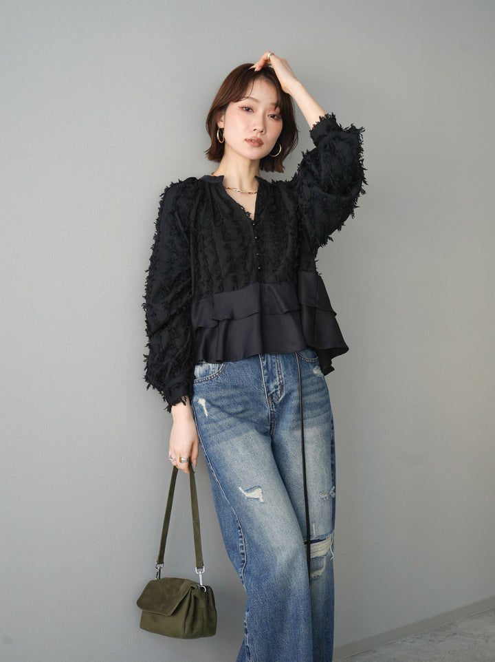 [予約]ジャガードぺプラムフリルブラウス/black