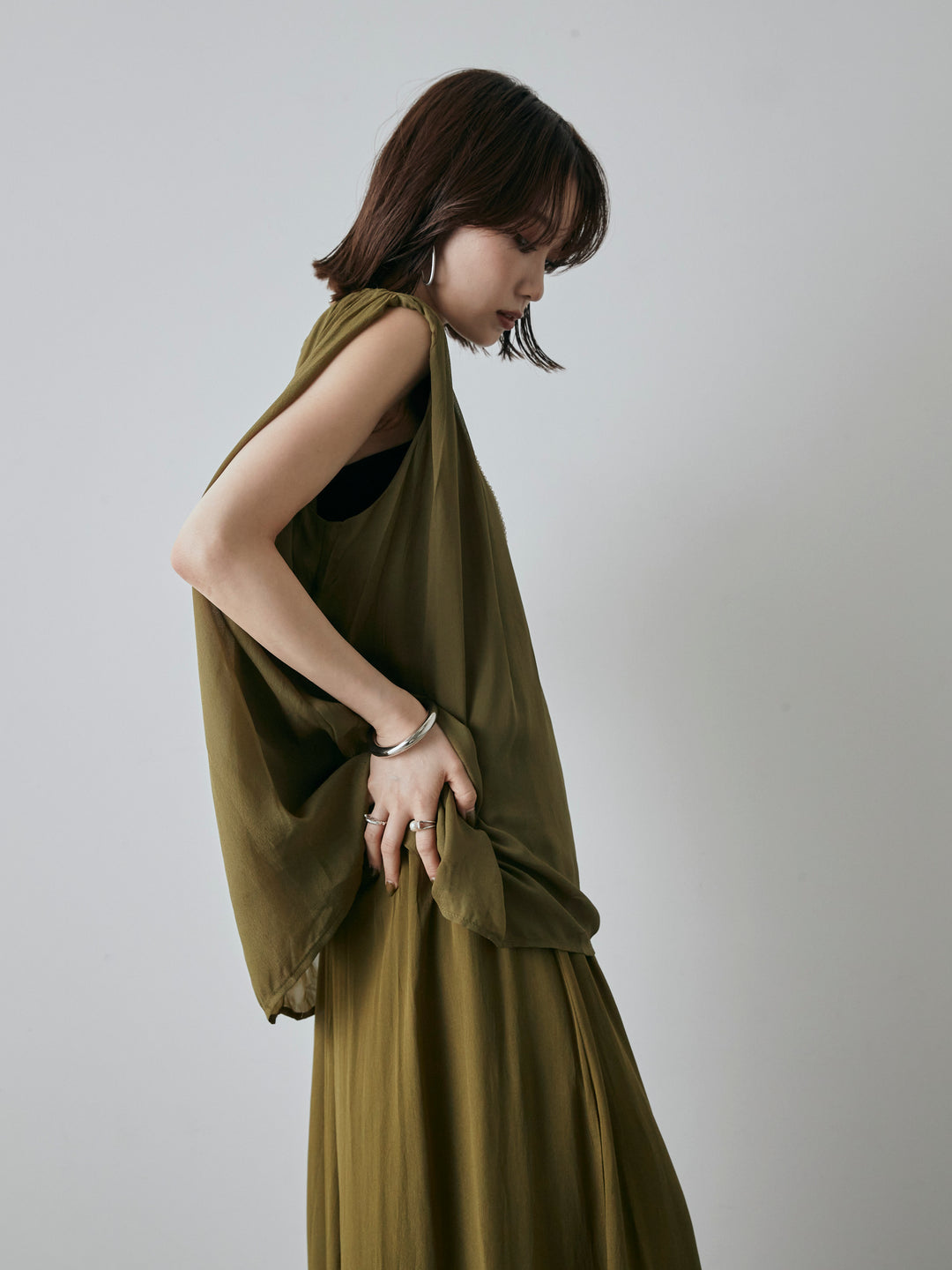 [預購] 透視褶肩襯衫/綠色