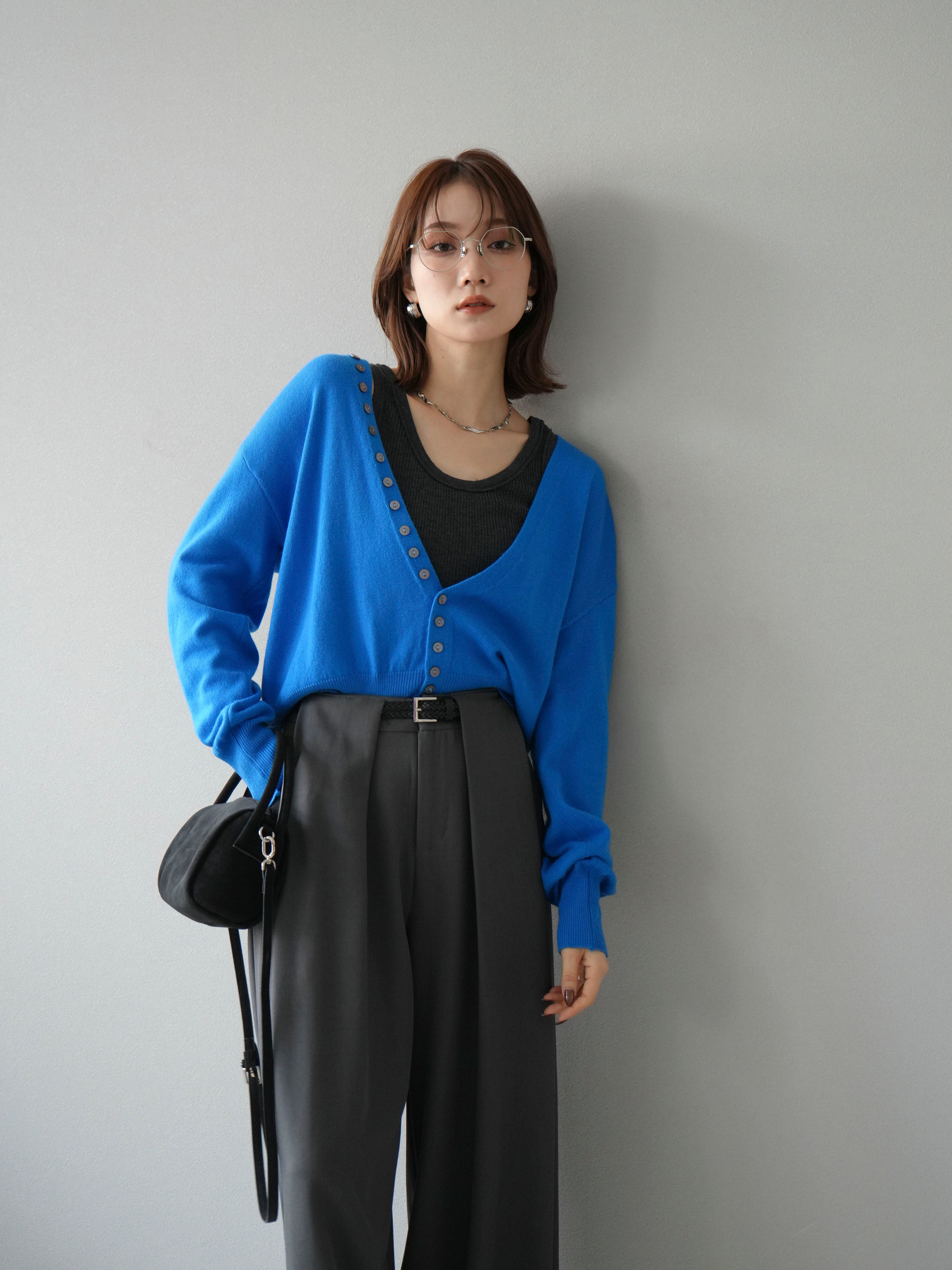 新品　allureville 青 ニットカーディガン 長袖 ボタン付き シアーラミー混カーディガン|allureville OFFICIAL SITE