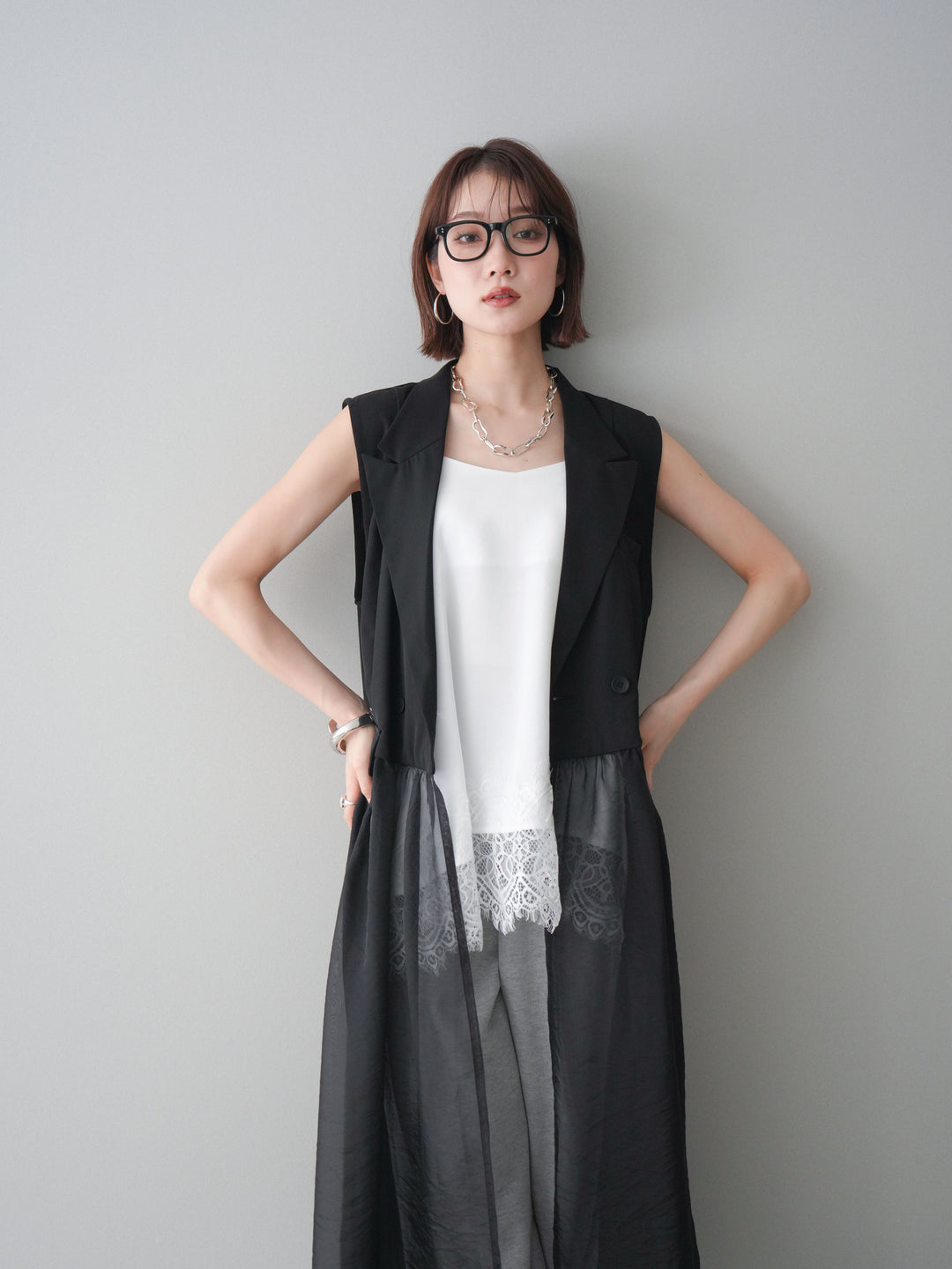 [SET]シアーレイヤードテーラードロングジレ+レーストリムキャミソール+2WAYデザインスウェットパンツ(3set)