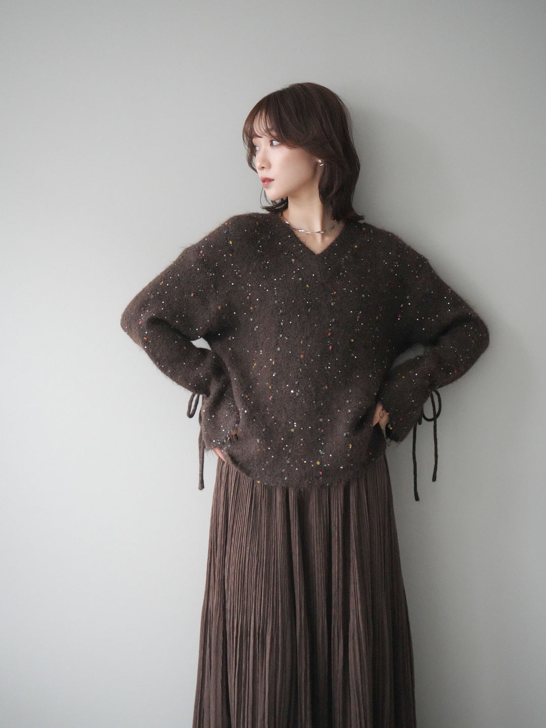 [予約]キャンディースリーブカラーネップスパンコールニットプルオーバー/brown