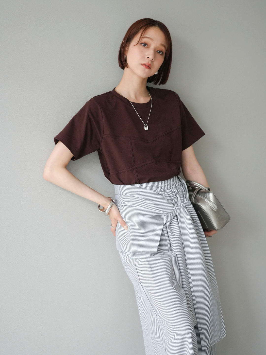 [SET]ビスチェデザインTシャツ+ウエスト巻きストライプイージーパンツ(2set)