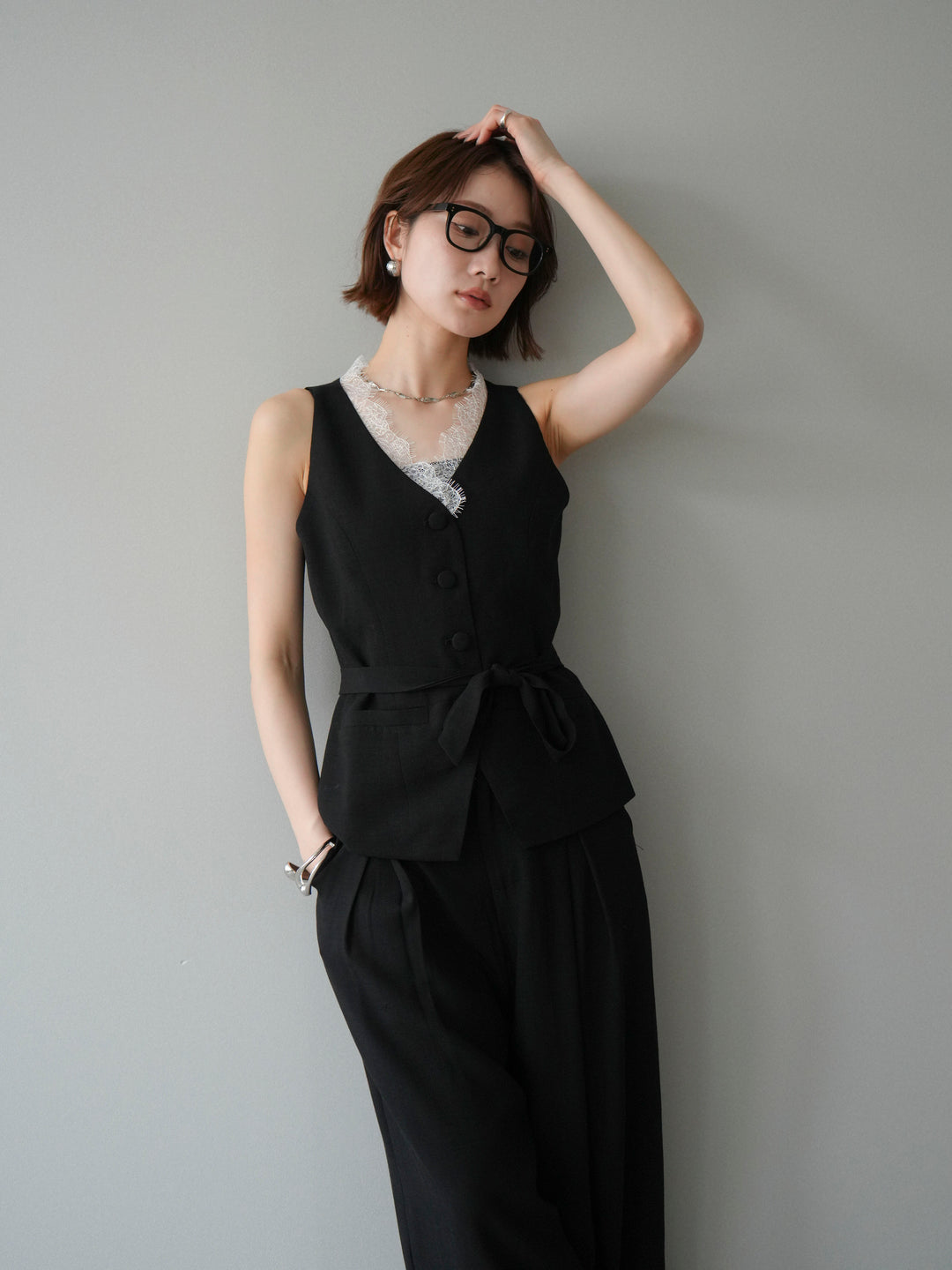 【套裝】蕾絲邊背心和垂褶褲套裝（2 套）