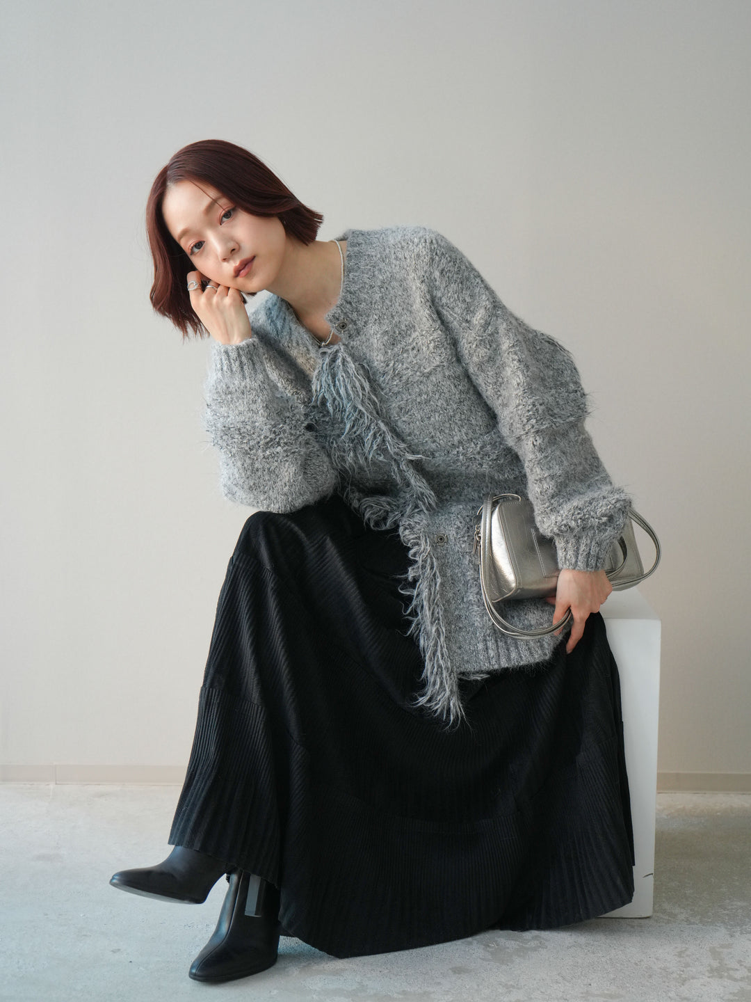 [SET]ミックスヤーンフリンジデザインニットジャケット+型押しスエードティアードプリーツスカート(2set)