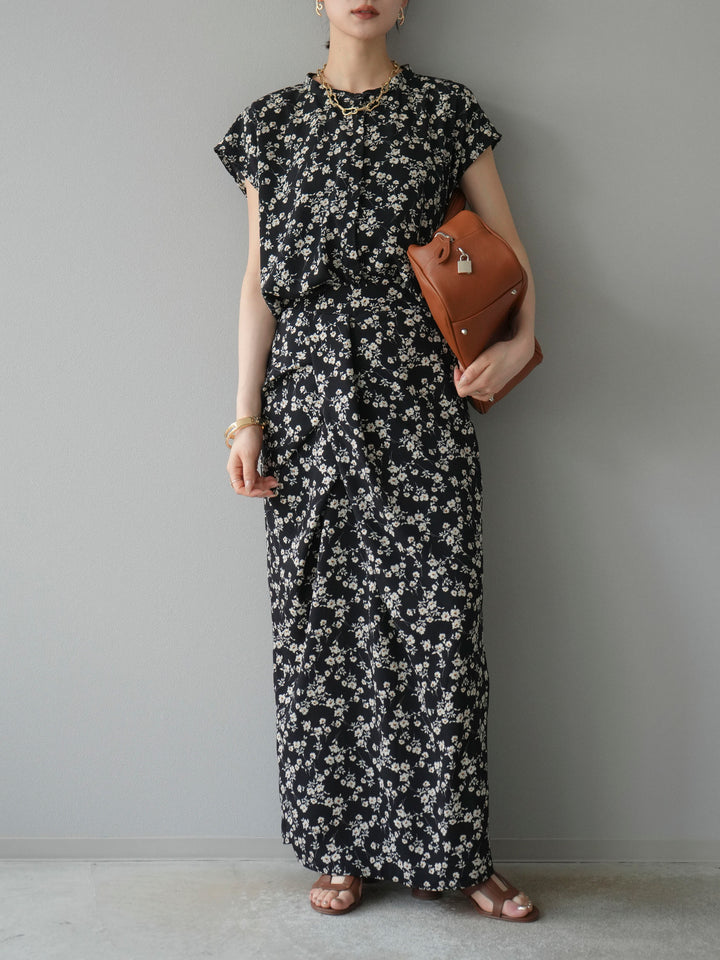 【預購】花朵印花法式袖襯衫/黑色