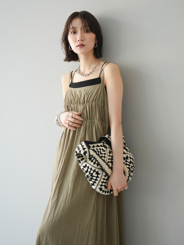 [SET]レーヨンシャーリングキャミワンピース+カップ付きバッククロスキャミソール(2set)