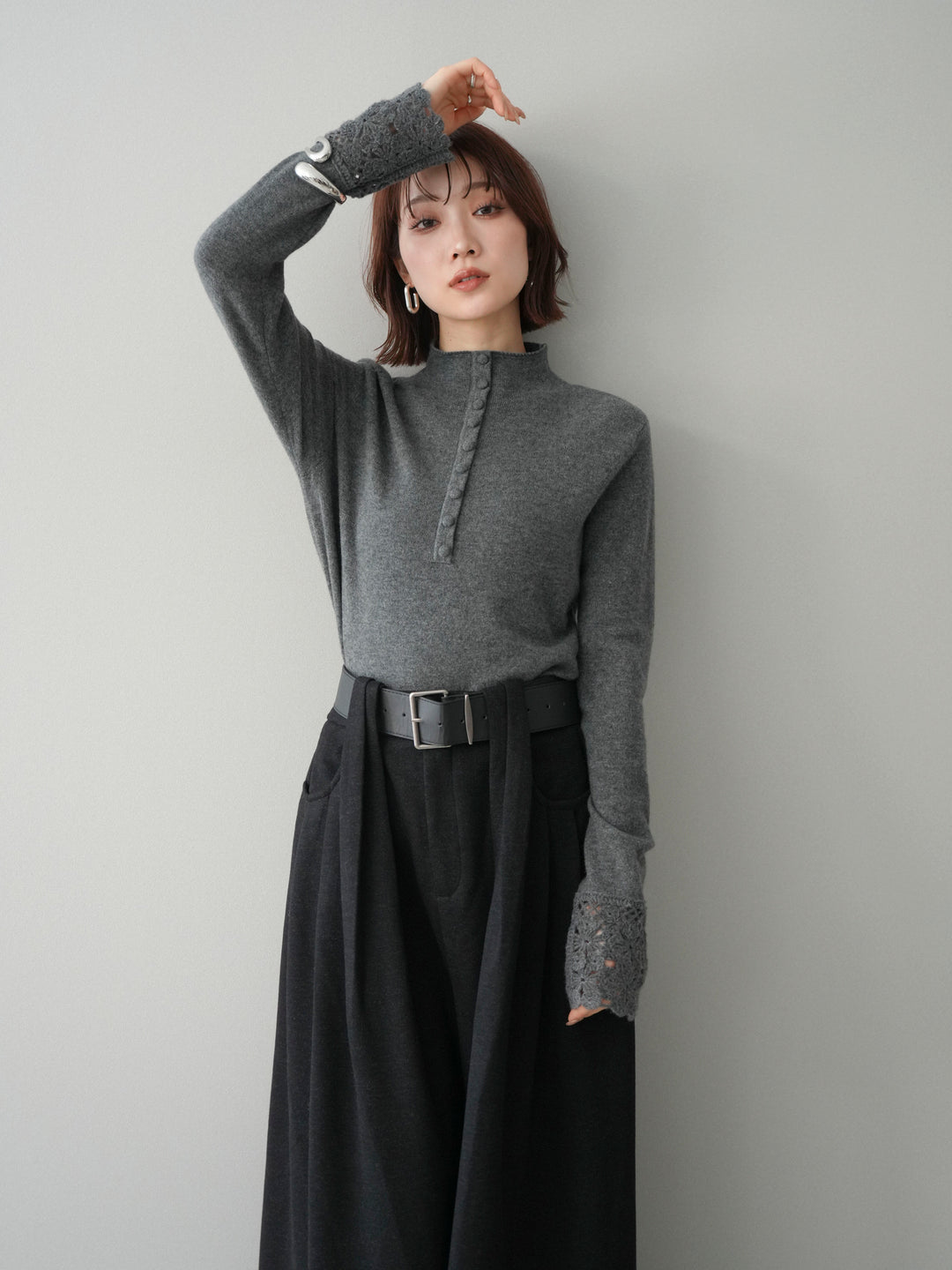 [SET]袖スカラップレースフロントボタンウールニットトップス+袖スカラップレースフロントボタンウールニットトップス(2set)