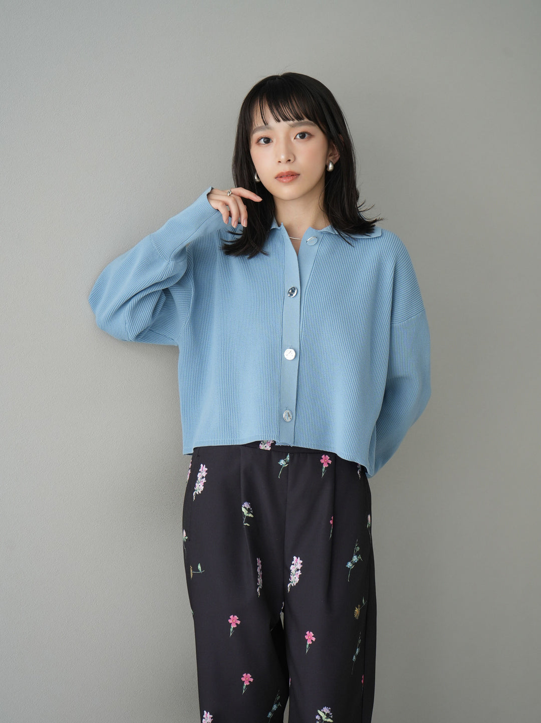 [SET]ボリュームスリーブポロニットカーディガン+フラワーアートプリントタックパンツ(2set)