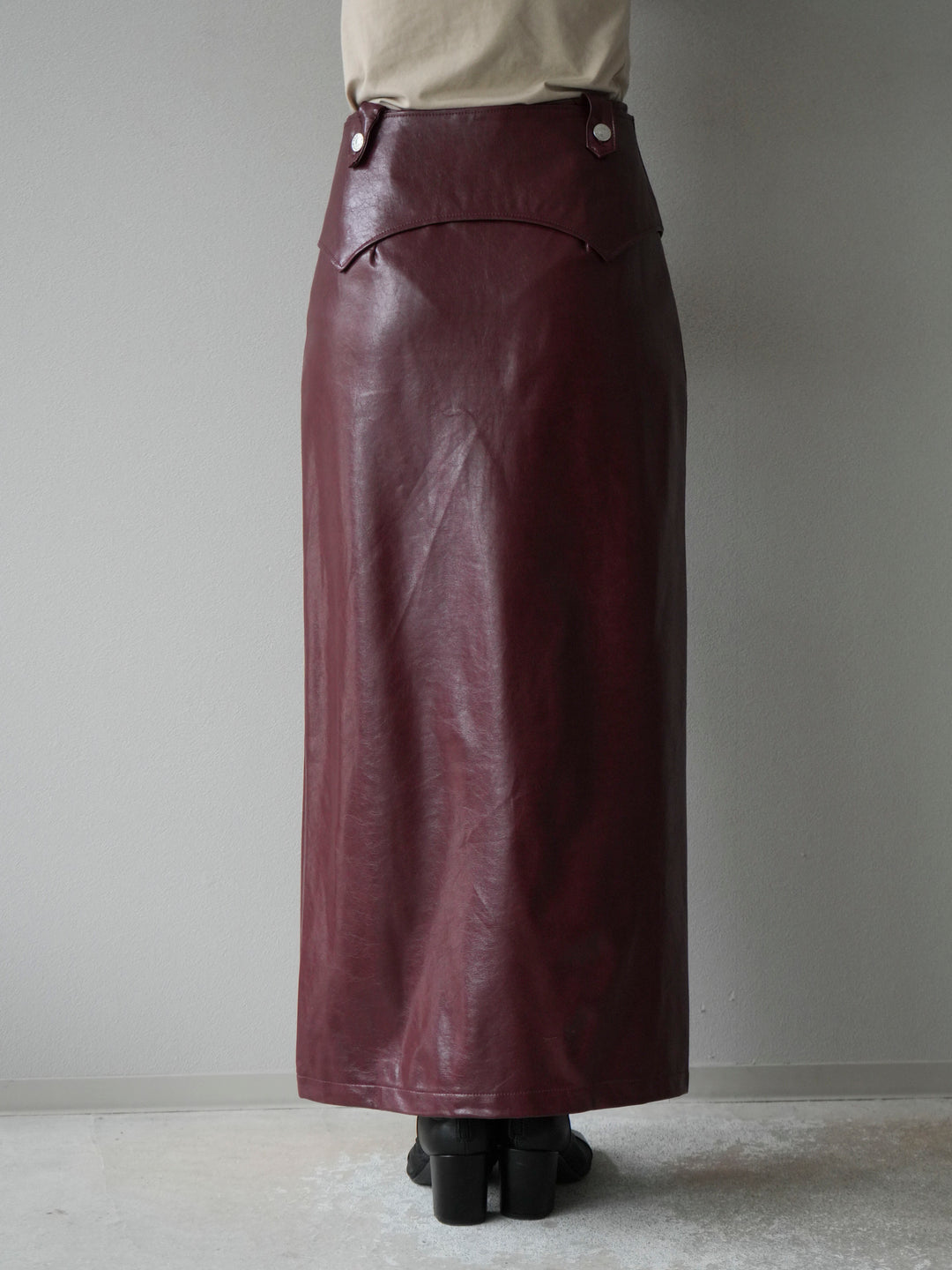 [予約]ベルトデザインレザータッチZIPタイトスカート/レッド