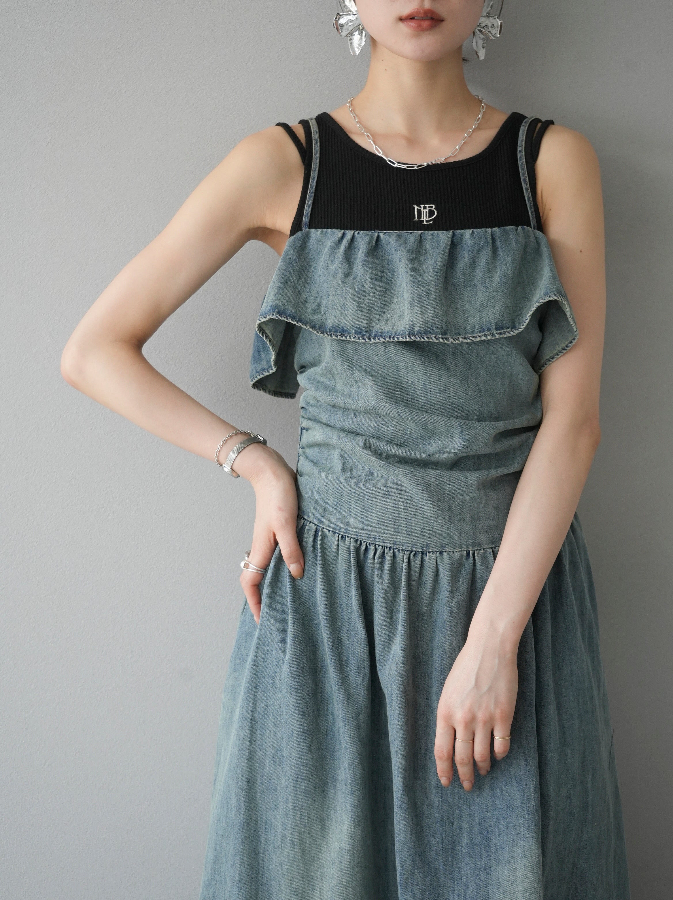 予約]ロゴタンクトップ/ブラック – Lumier