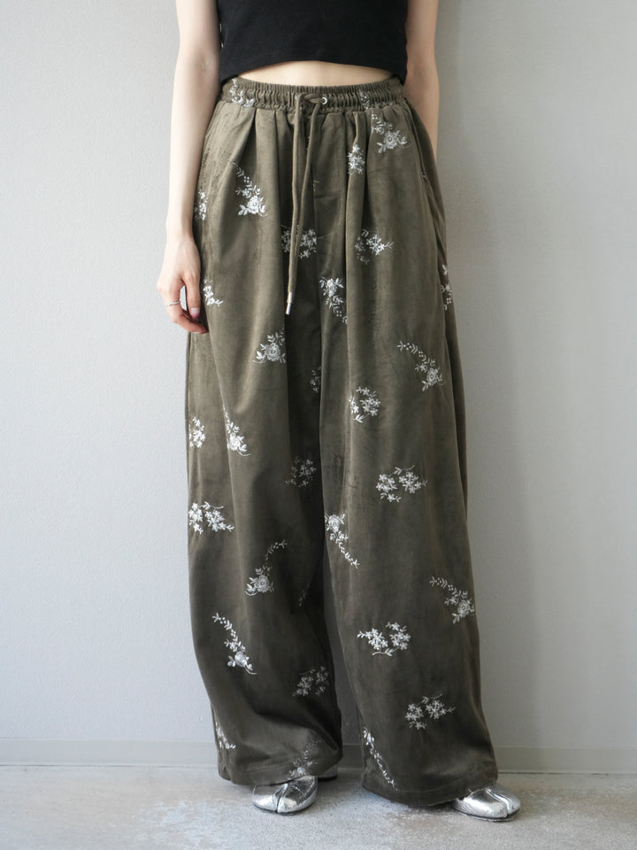 [予約]ベロアフラワーエンブロイダリーイージーパンツ/ブラウン