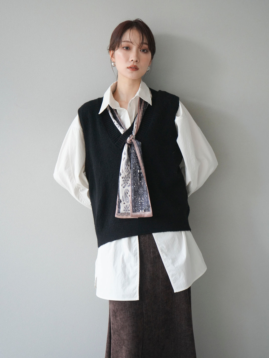 [予約]スカーフ付きニットベスト/black
