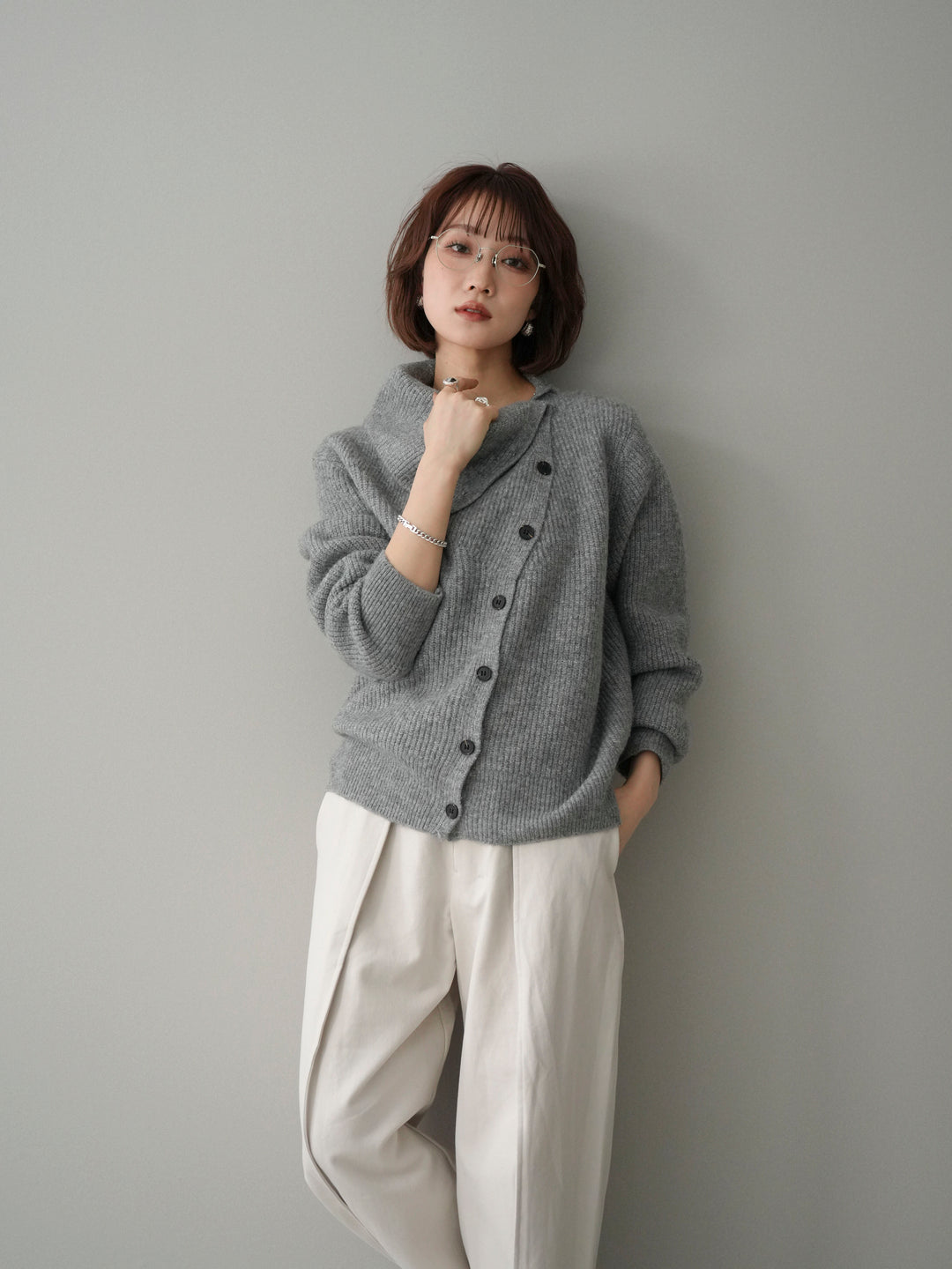 [SET]ハイネックデザインボタンニットカーディガン+ハイネックデザインボタンニットカーディガン(2set)