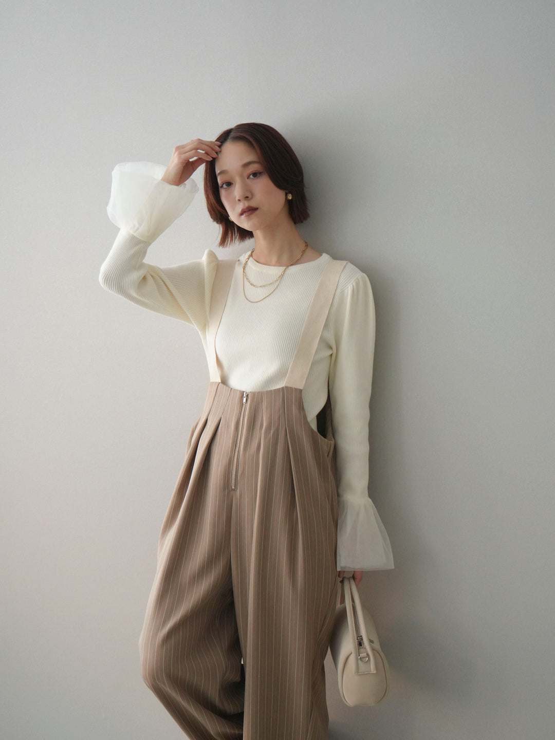 [SET]袖チュールパワショルリブニットトップス+グログランテープストライプサロペット(2set)