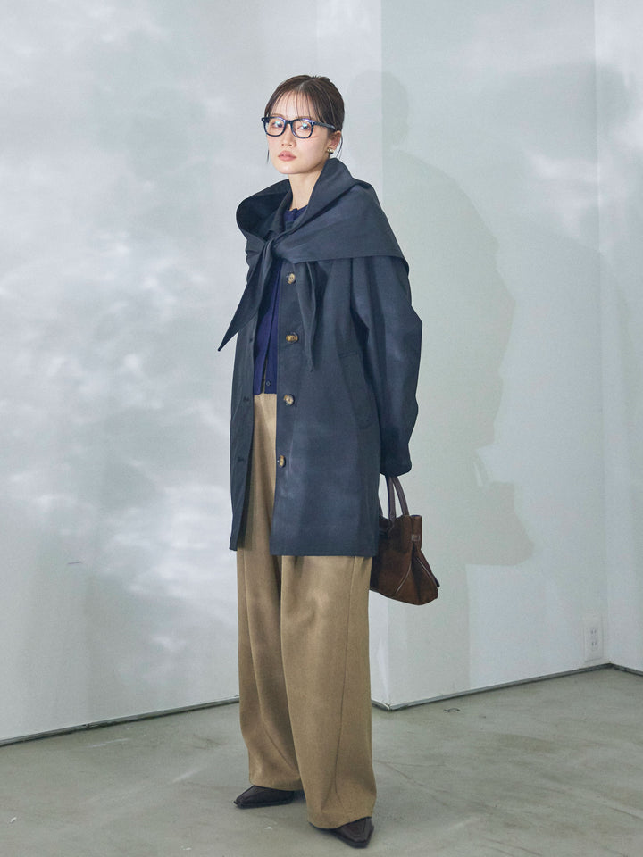 【魅力】[套裝] 中長款圍巾立領大衣 + 不對稱腰部收褶長褲（兩件套）