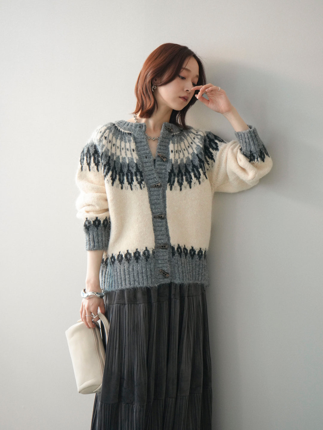 [予約]トグルボタン求心柄ニットカーディガン/gray