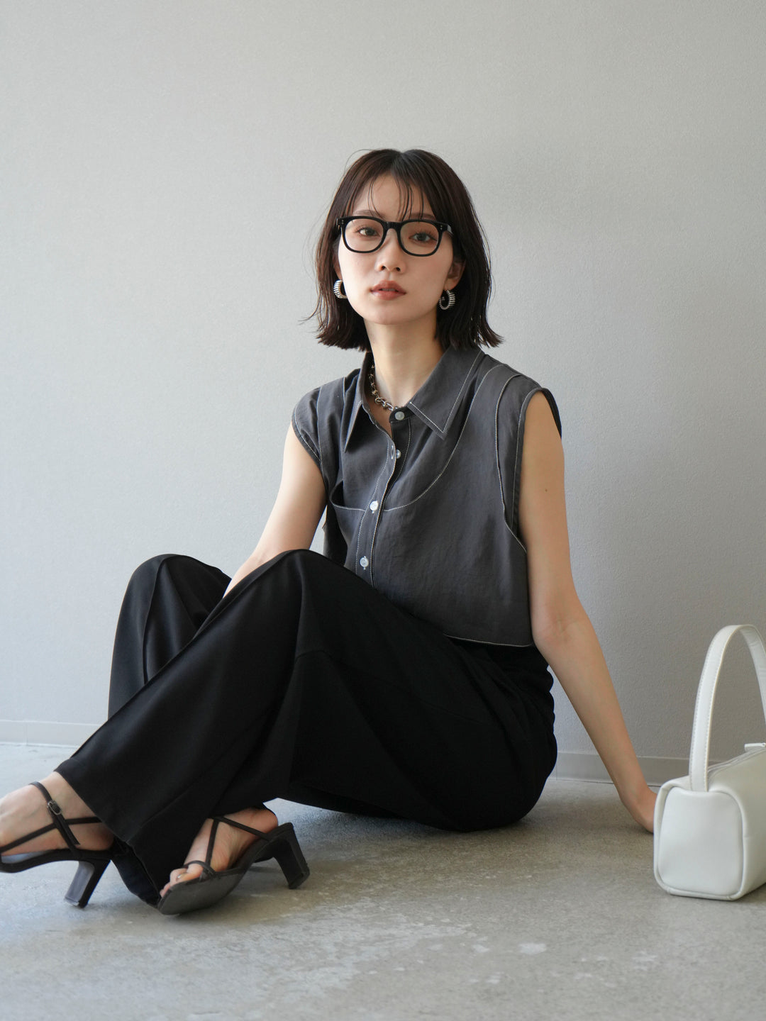 [預訂] 縫合透視多層設計襯衫/炭灰色