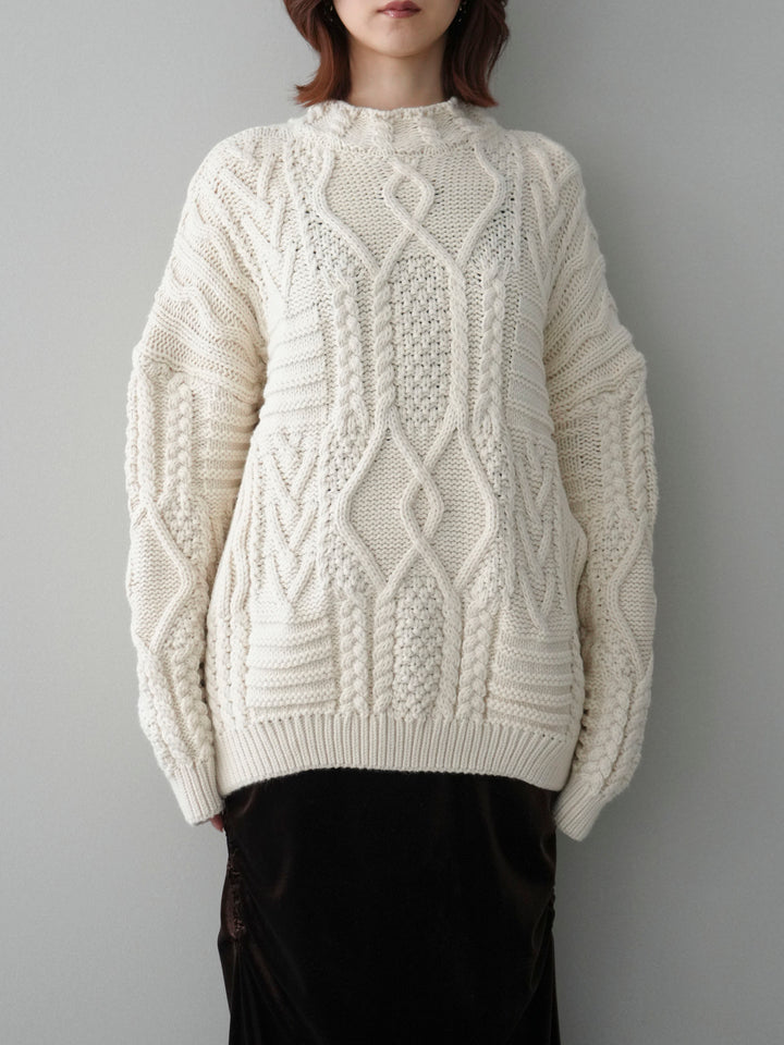 [予約]ケーブル編みモックネックニットプルオーバー/ivory