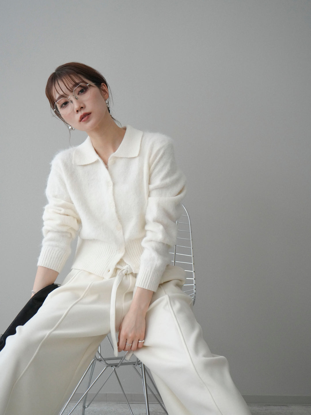 [予約]モヘア衿付きボタンプルオーバー/off