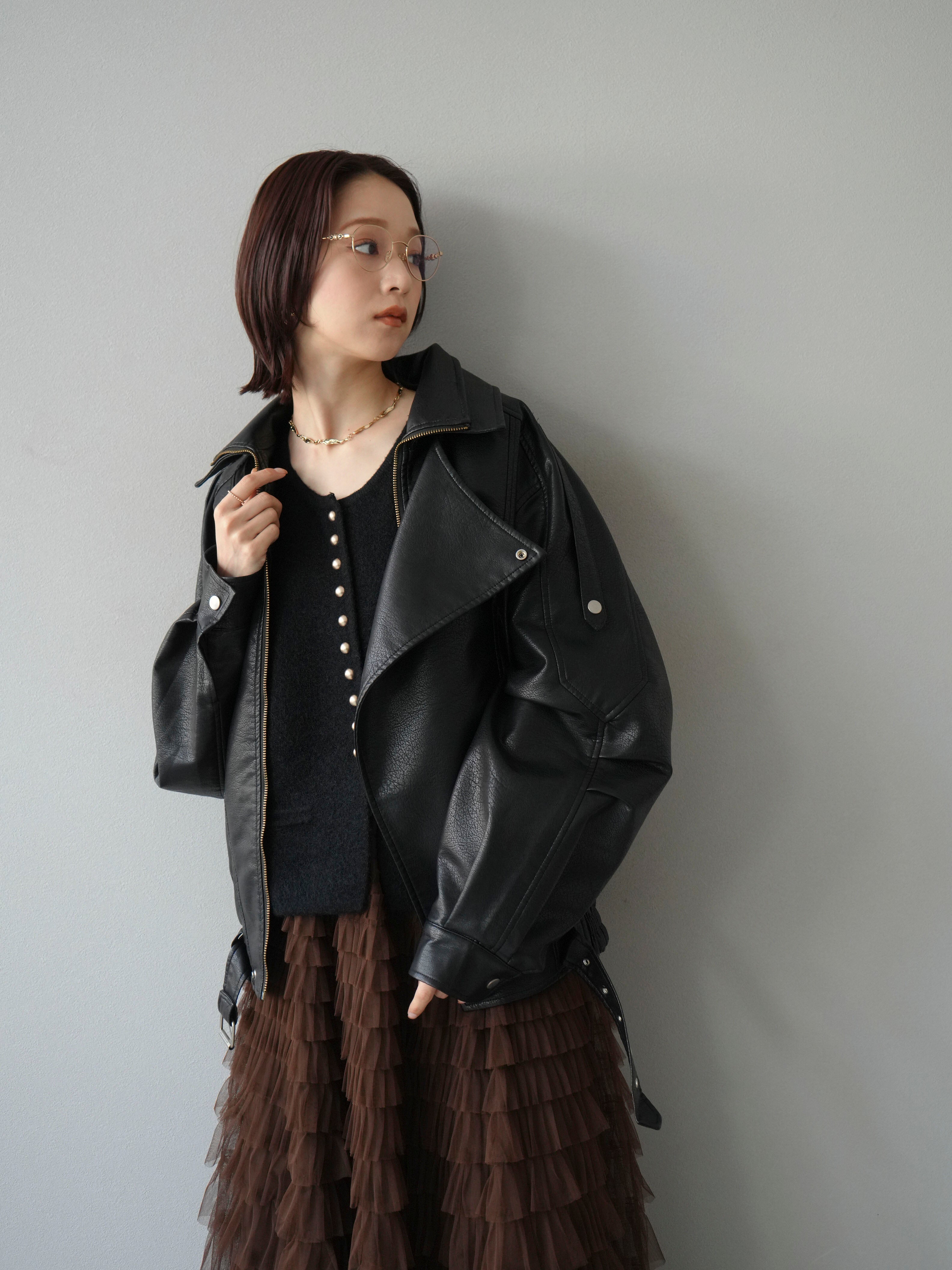 予約]スタンドカラーフェイクレザーブルゾン/ブラック – Lumier