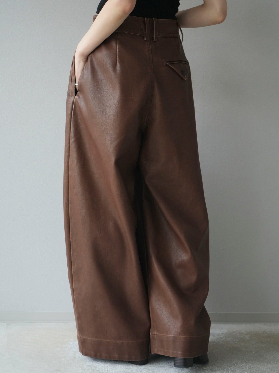[予約]ヴィンテージレザーバギーパンツ/brown