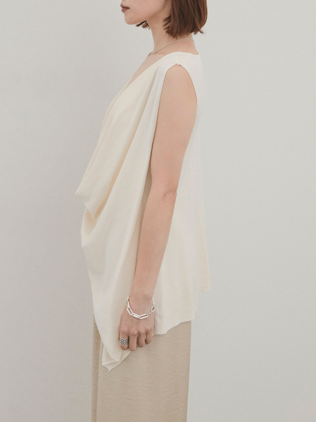 [予約]ドライタッチドレープニットプルオーバー/アイボリー