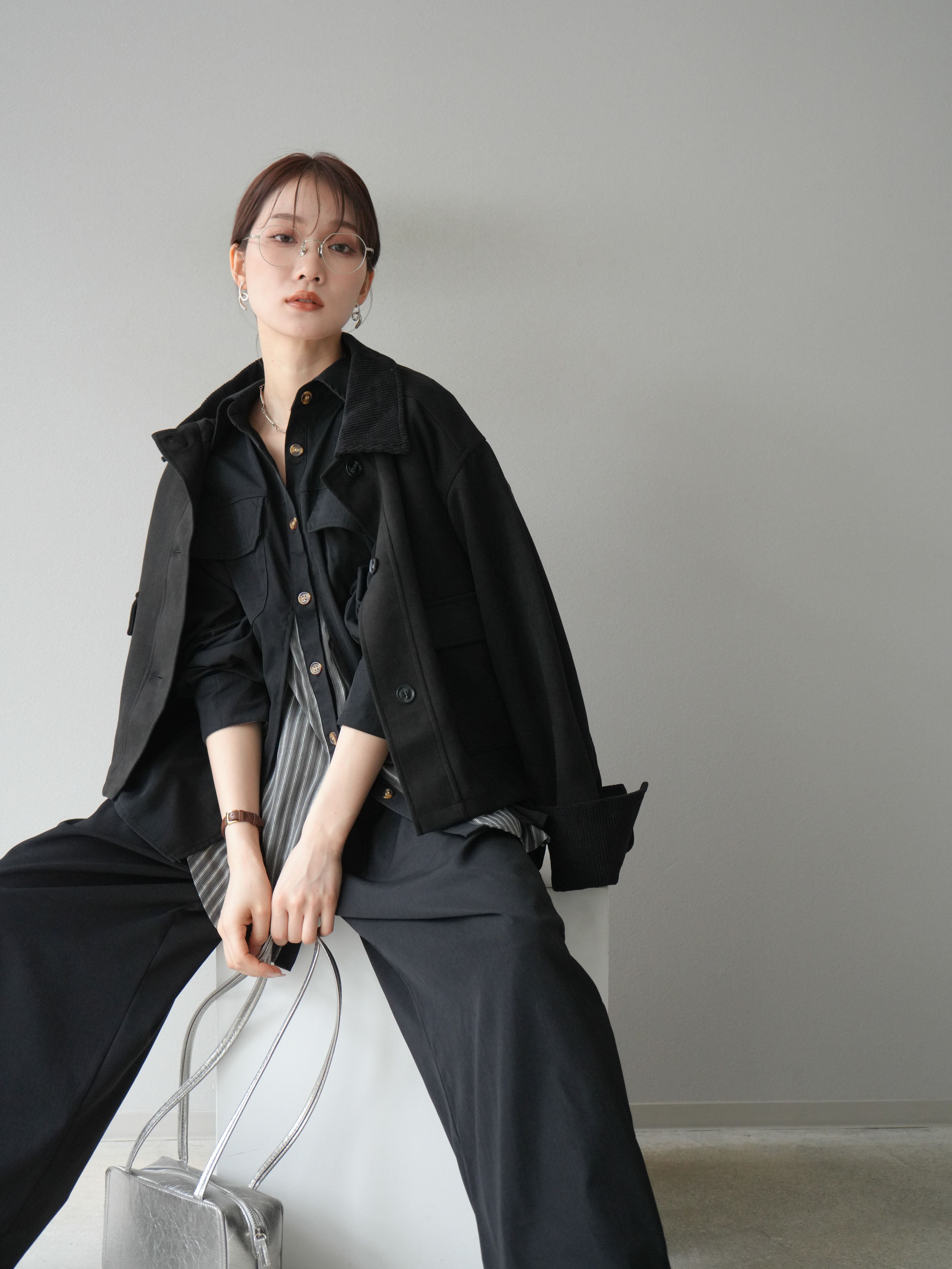 予約]コーデュロイ切替スウェードショートジャケット/ブラック – Lumier