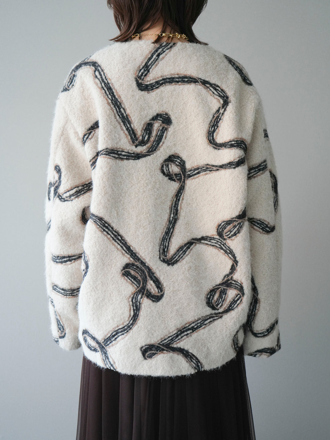 [予約]ニュアンス刺繍ブークレニットジャケット/white