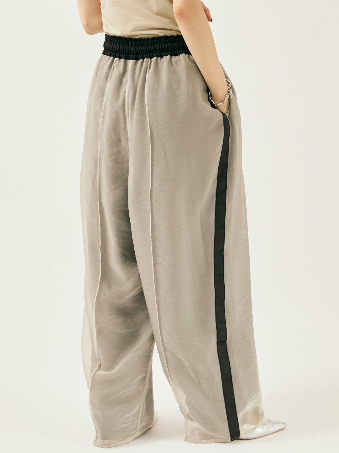 [予約]オーガンジーレイヤードサイドラインパンツ/グレージュ