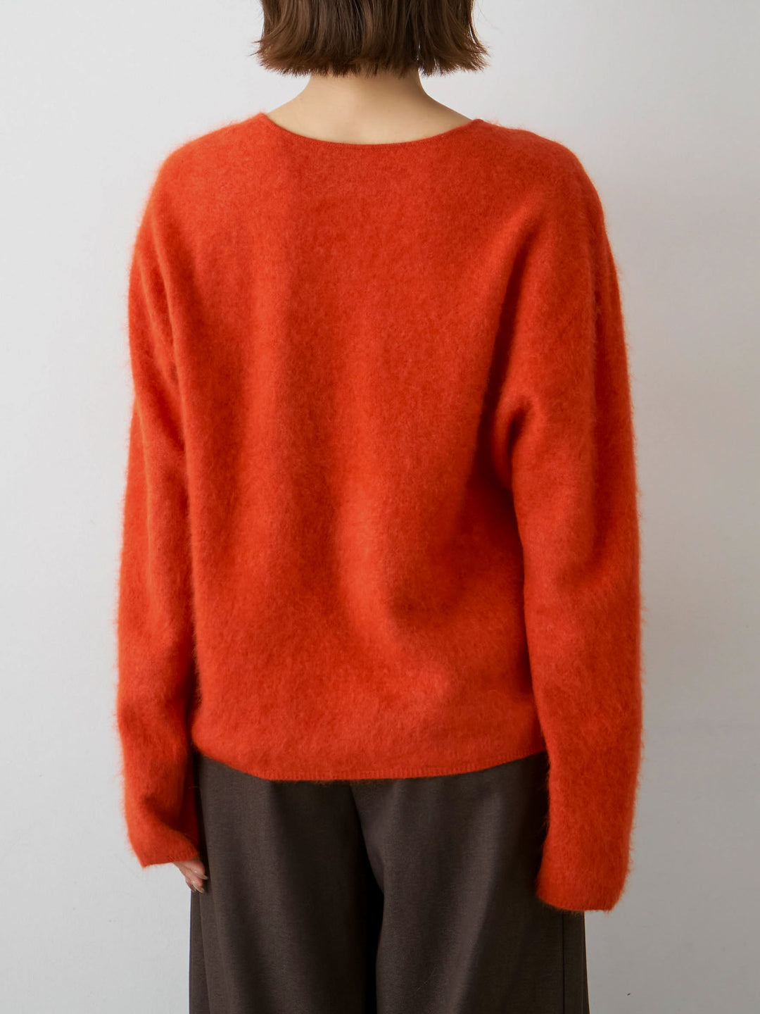 [予約]カシミア混フェザータッチVネックニットトップス/orange