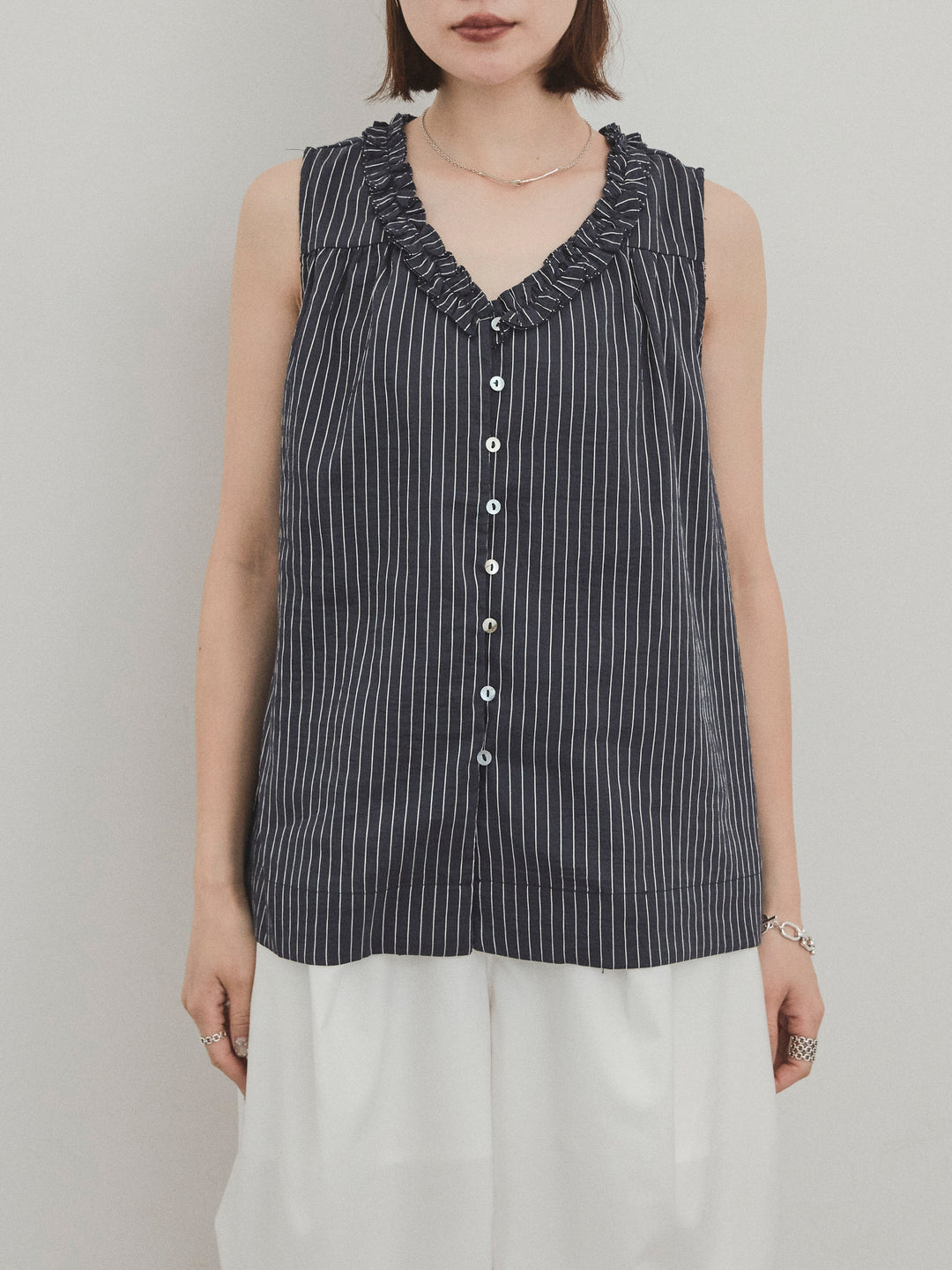 【預購】條紋荷葉邊襯衫/黑色