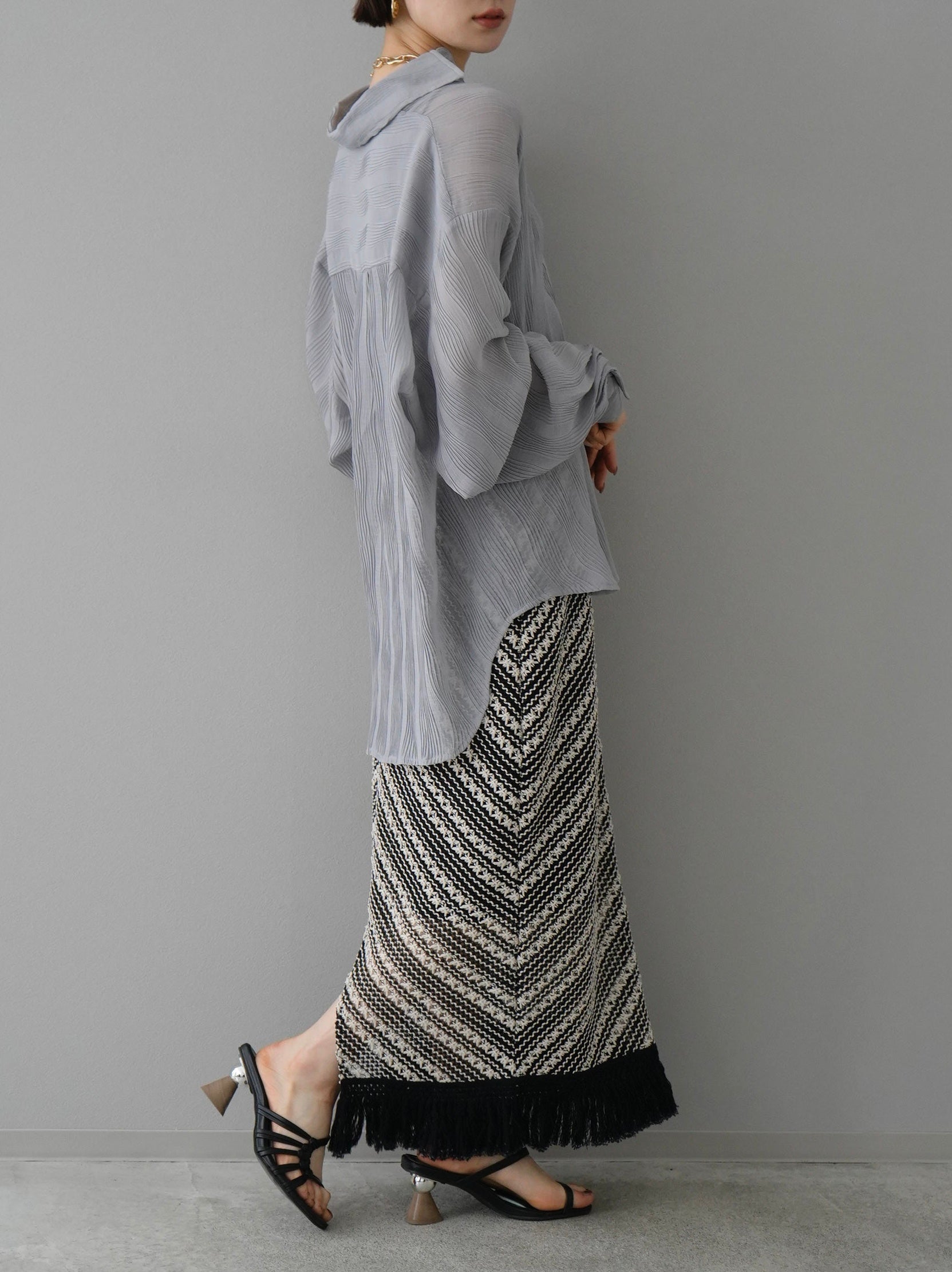 Pre-order] Crochet Fringe I-line Skirt/Black – Lumier