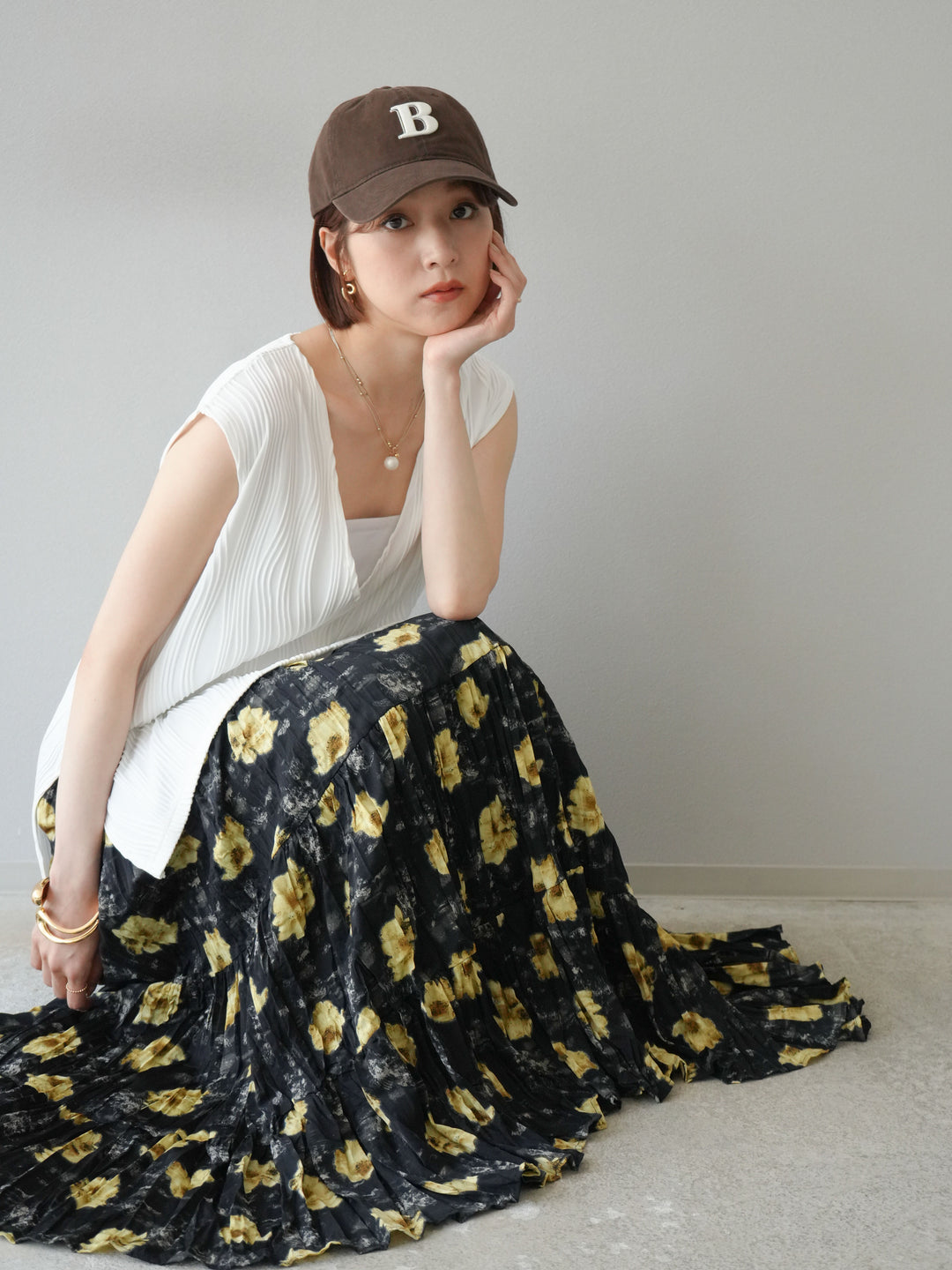 [SET]ウェーブパイピングVネックベスト+フラワーワッシャーロングスカート(2set)