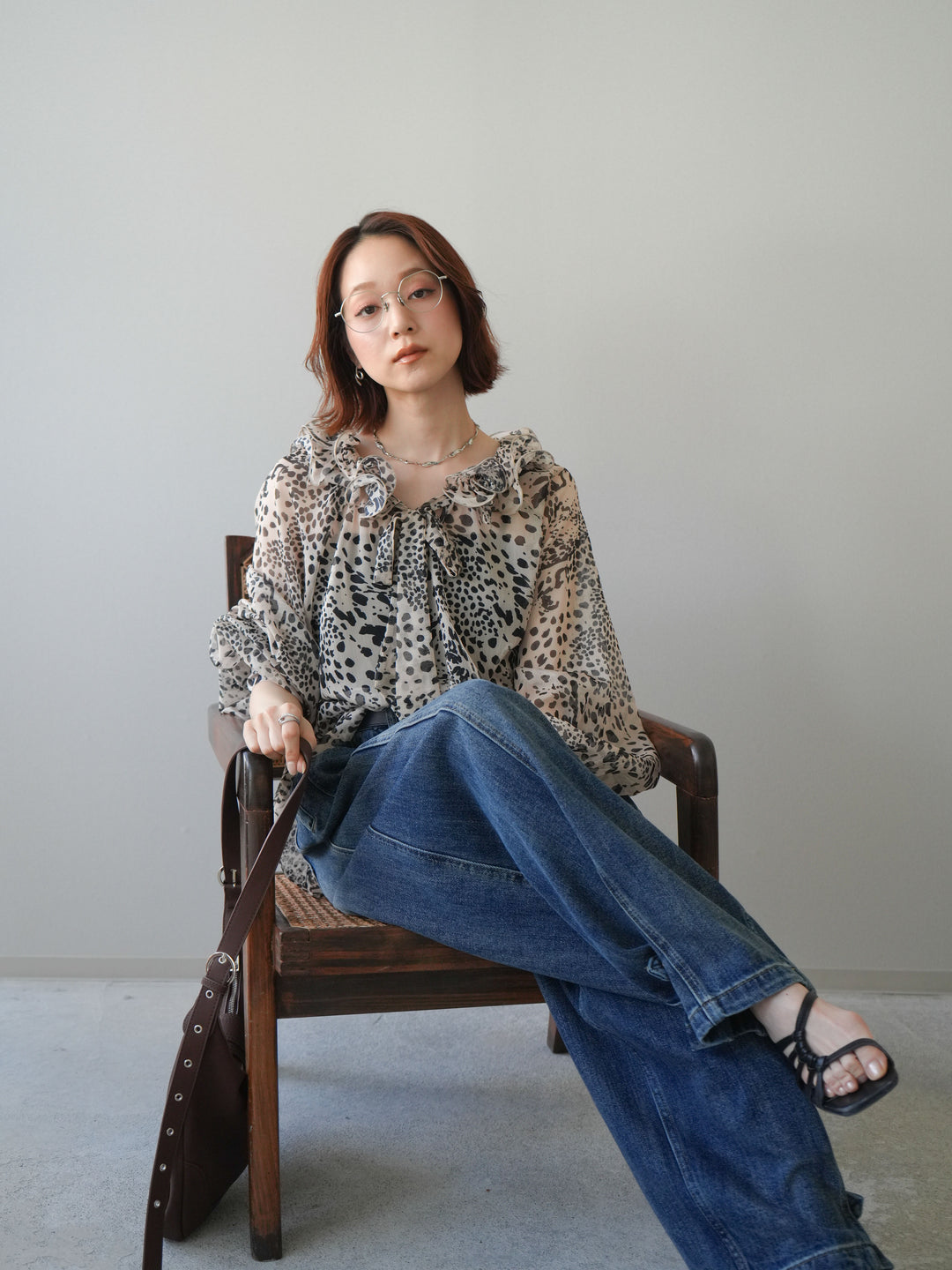 [予約]ラッフルネックシアーブラウス/leopard